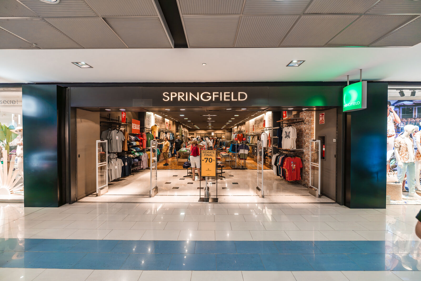 Springfield store front